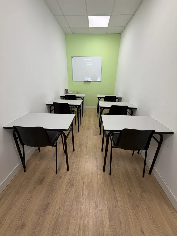 Aula de grupos reducidos de Método NMV Las Rosas, en San Blas-Canillejas